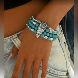 Turquoise Beaded Bracelet with Silver Accents